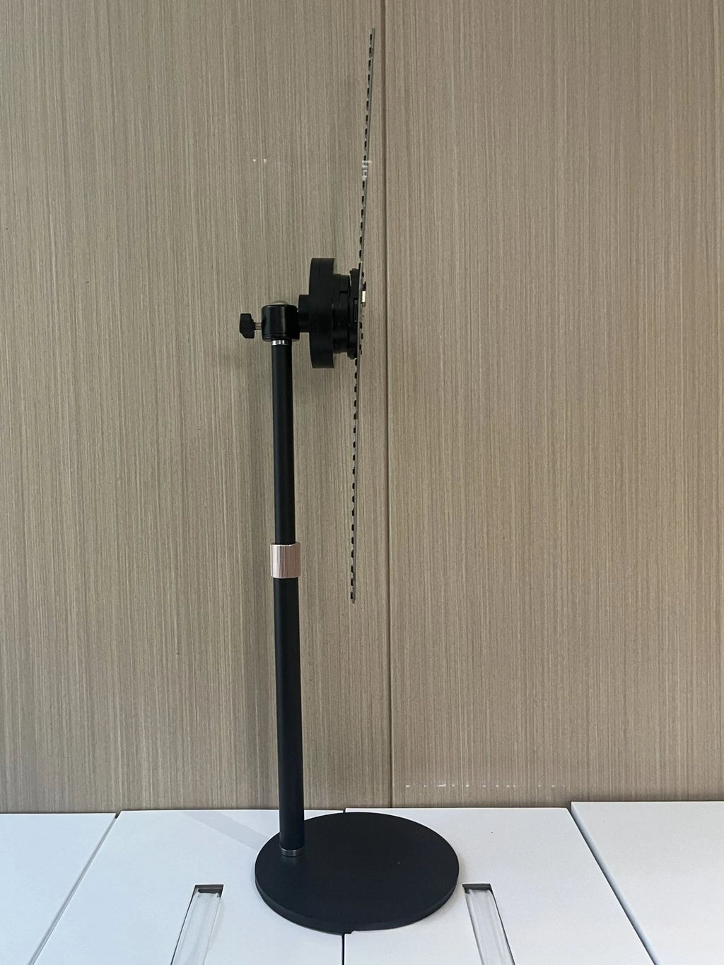 42CM 3D Hologram Fan WiFi 3D Holographic Projector Advertising Display Light HD Holographic Projector for Stores Bars Party Xmas